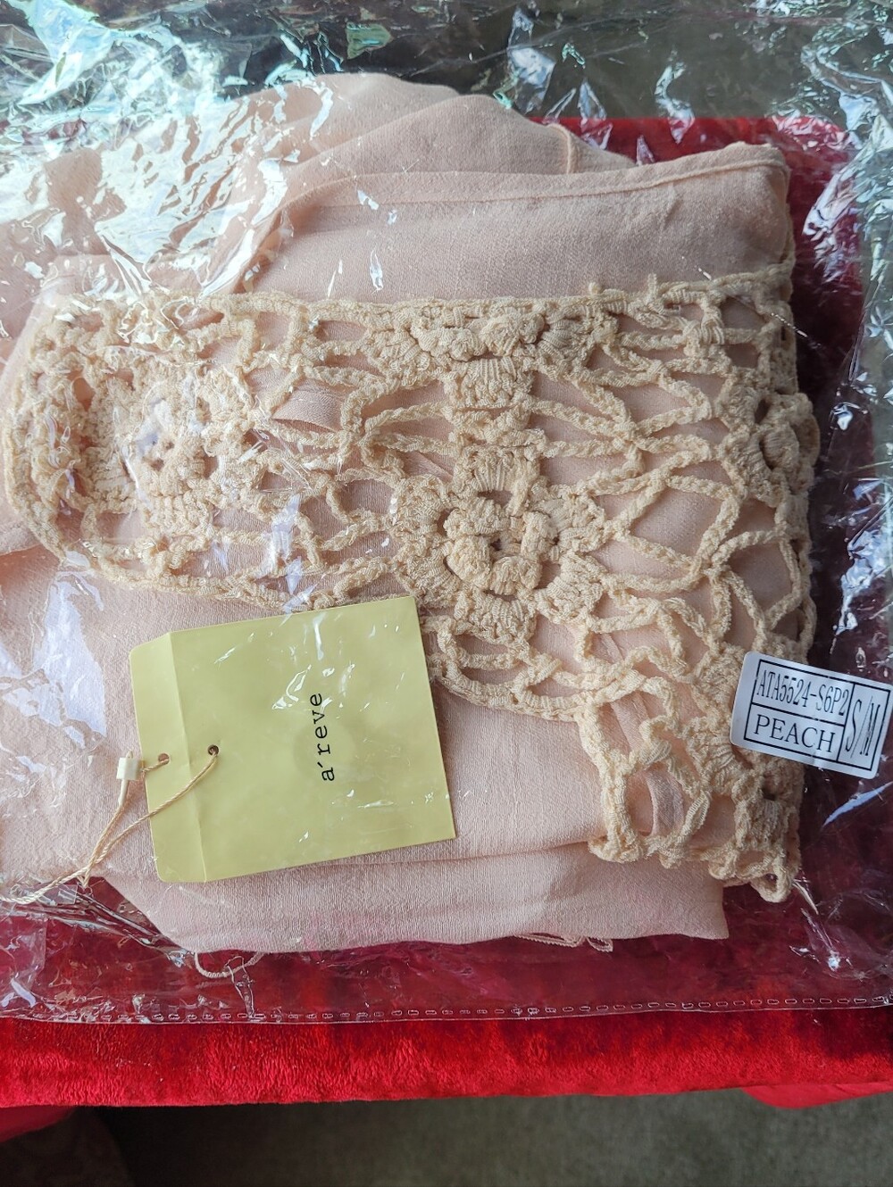 NWT A'reve Sleeveless Light Peach Top Cream Floral Crocheted Overlay & Fringe - Picture 11 of 16